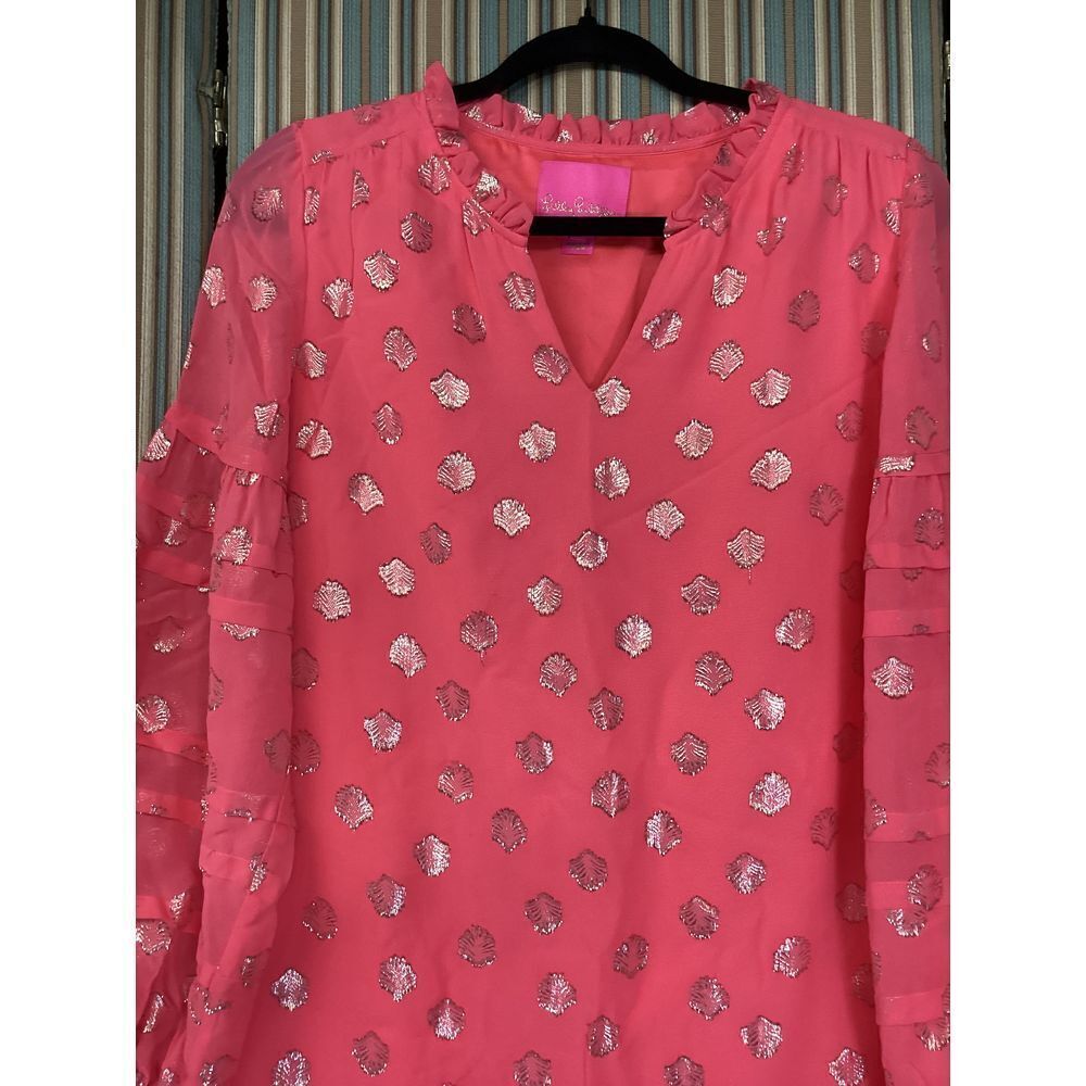 Lilly Pulitzer Coral Pink Long Sleeve Dress with Metallic
woman’s size 2 - Picture 3 of 7